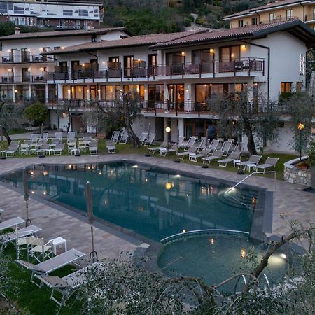 Hotel Coste リモーネ・スル・ガルダ エクステリア 写真