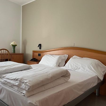 Hotel Coste リモーネ・スル・ガルダ エクステリア 写真